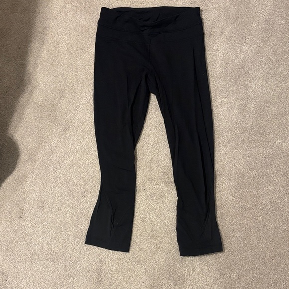 lululemon athletica Pants - Lululemon Cropped Black Leggings